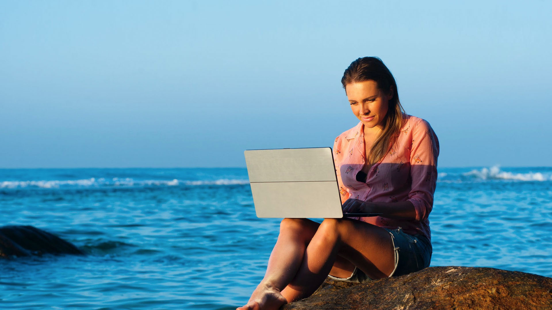 Comment Pinup Bio a généré 36000 € en 1 semaine avec son site