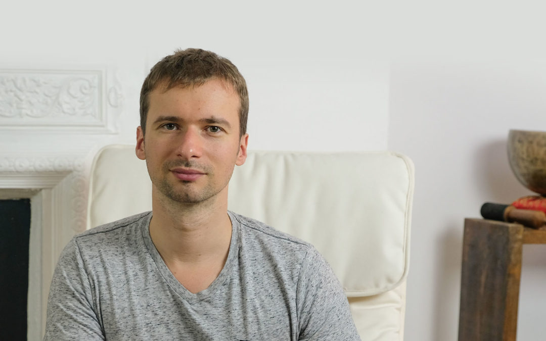 Olivier Roland : 5 à 10 000 € par mois avec 200 000 sur vues Youtube